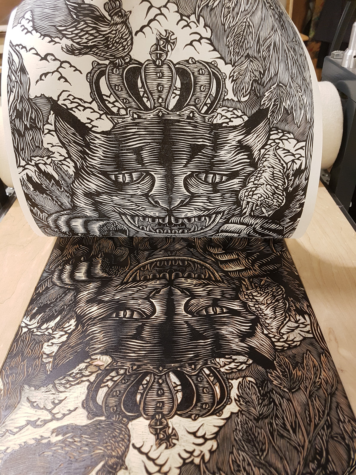 The Kitty and the Crown